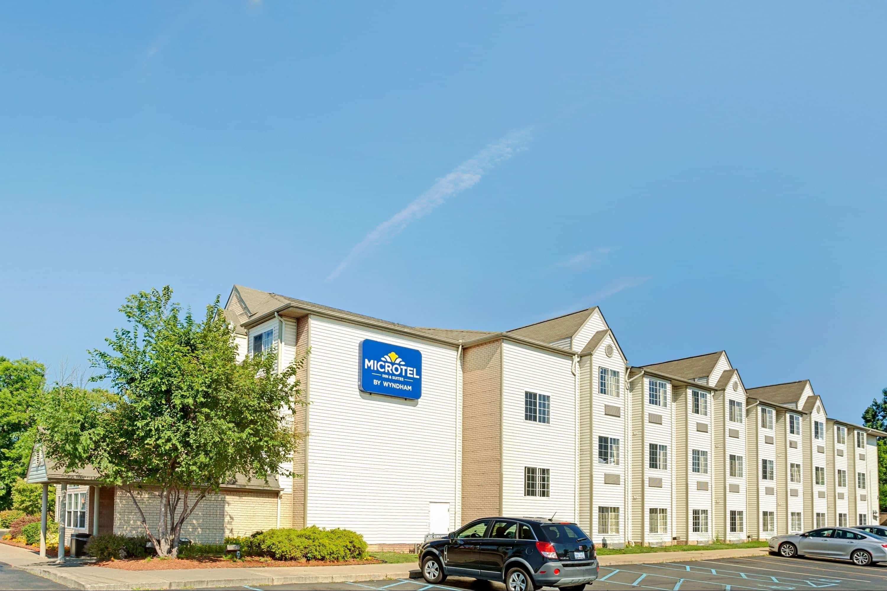 Microtel Inn & Suites By Wyndham Detroit Роузвил Екстериор снимка