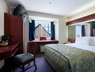 Microtel Inn & Suites By Wyndham Detroit Роузвил Стая снимка